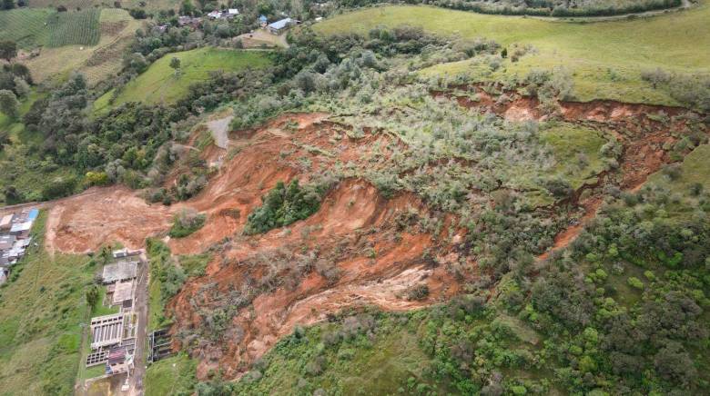 EL MUNICIPIO DE SIBUNDOY SE ENCUENTRA EN RIESGO ALTO POR DESLIZAMIENTOS COMO CONSECUENCIA DE LAS FUERTES OLAS INVERNALES SUFRIDAS EN EL DEPARTAMENTO DEL PUTUMAYO